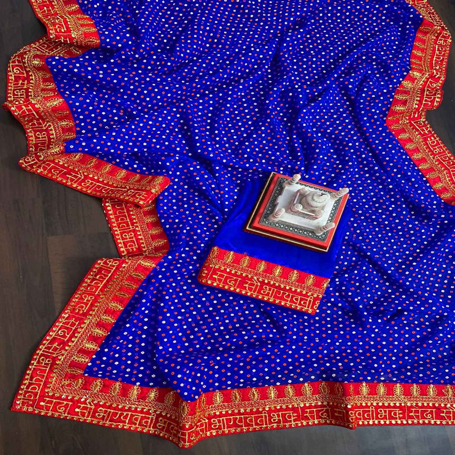 Women's Lace Bordered Karwa Chauth Look In Sada Saubhagyavati Bhava Light Blue Saree